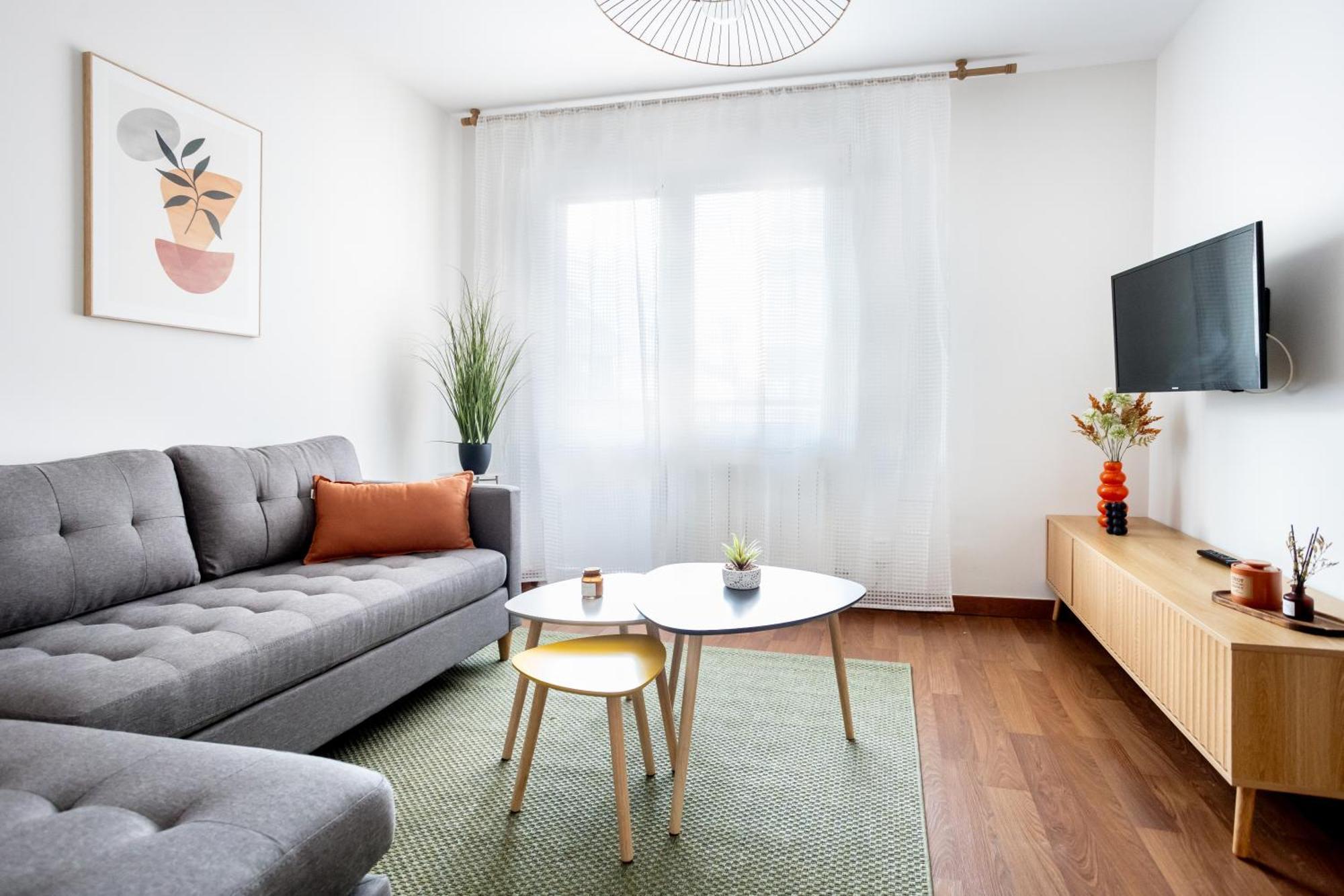 Apartamento Llaneza 51 Espacioso Playa Y Centro A Pie *